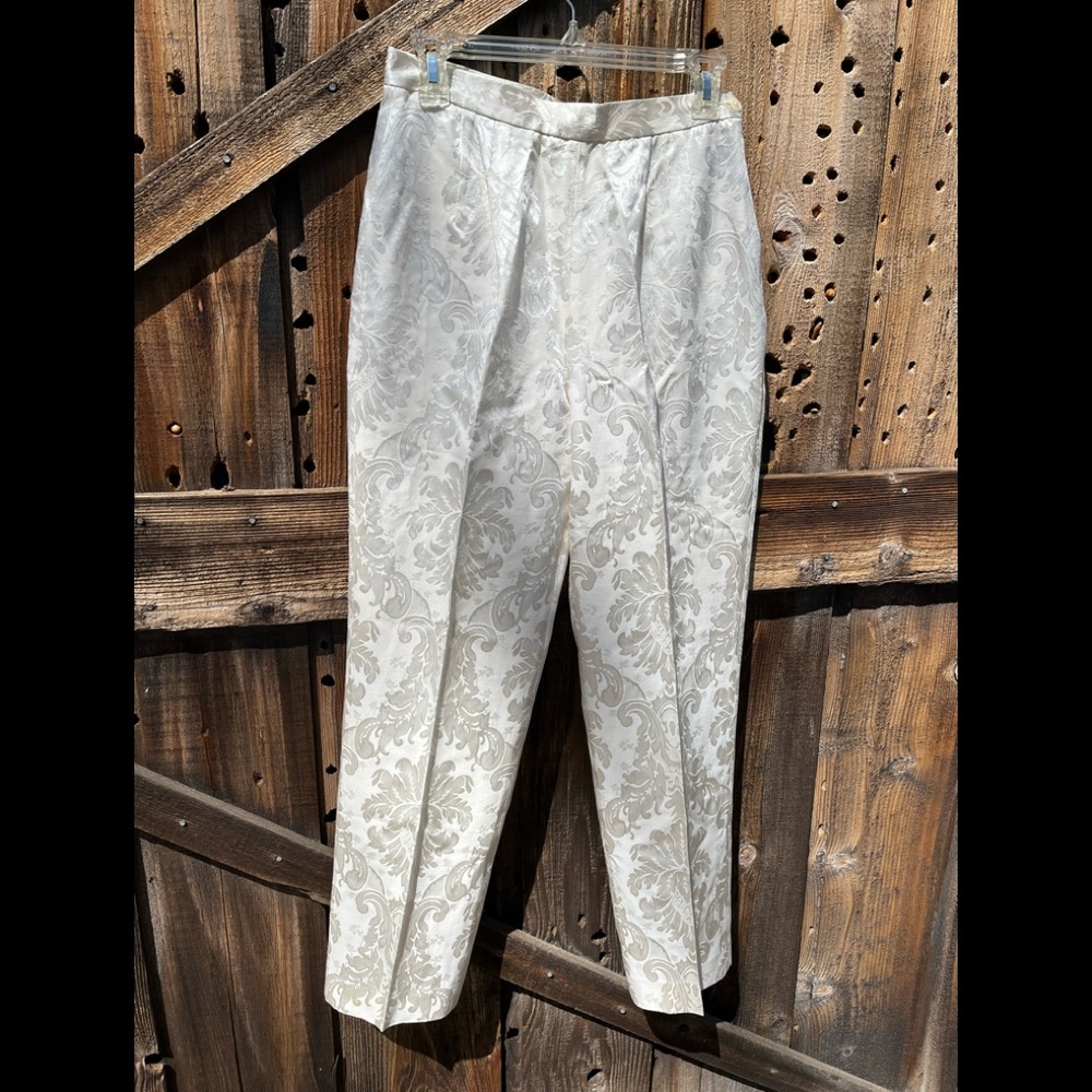 Banana Republic Off White embossed floral pants Size 12